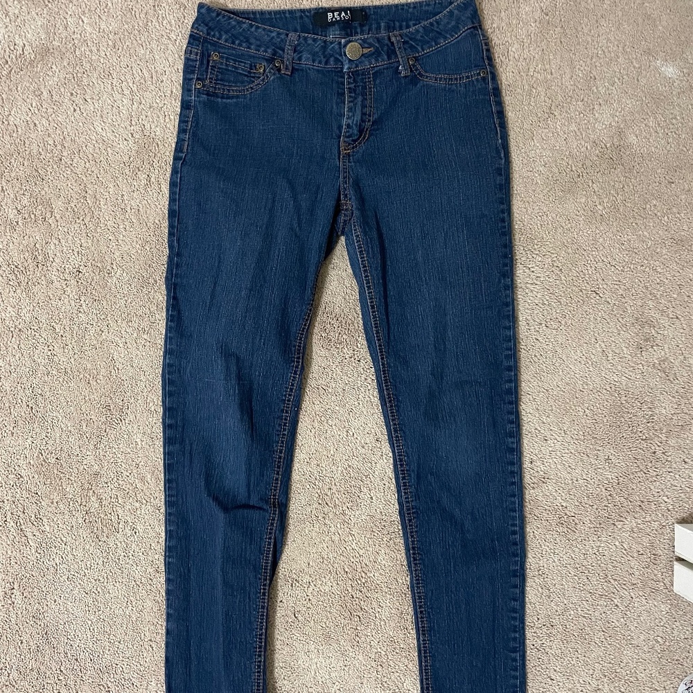Women’s Beau Dawson Jeans size 6P Dark Wash